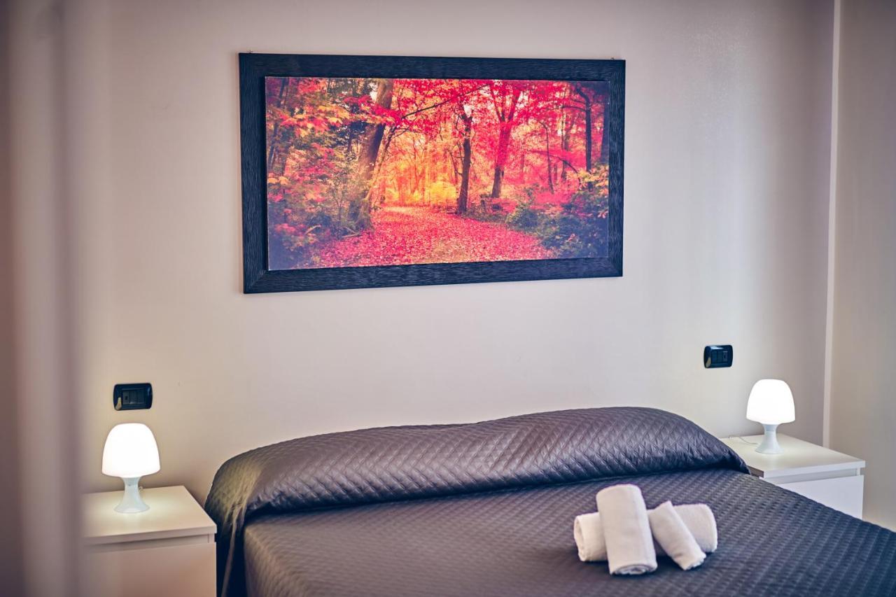 Travelershome 7Metri Guesthouse Ciampino Exterior foto